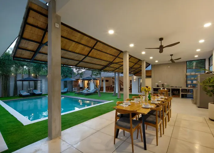 Location, 9 Bedr Pool Villa, Close To
