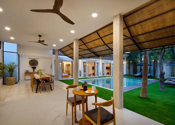 Location, 9 Bedr Pool Villa, Close To Villa *