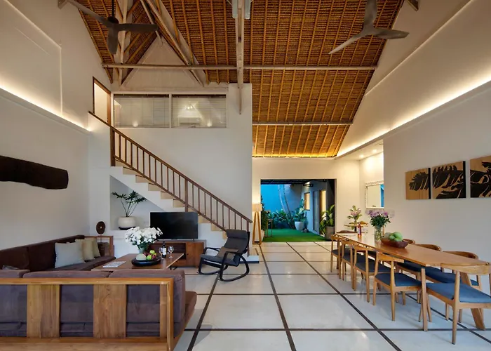 Location, 9 Bedr Pool Villa, Close To