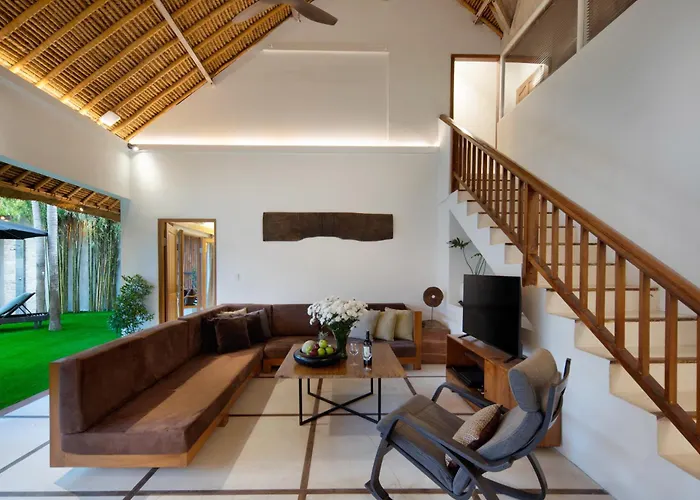 Location, 9 Bedr Pool Villa, Close To Seminyak