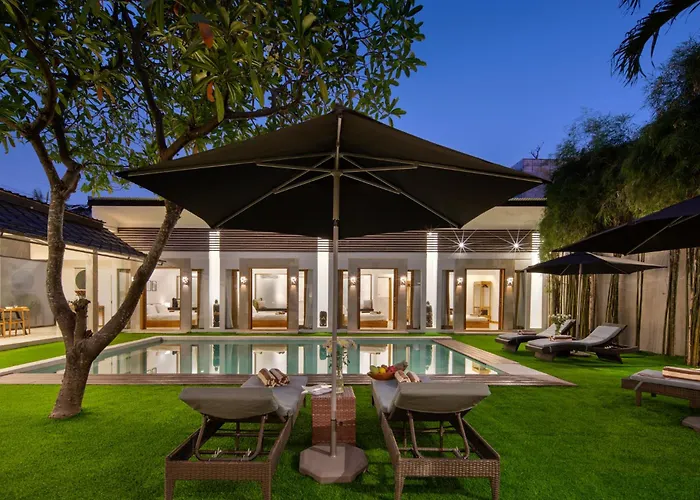 Villa Location, 9 Bedr Pool Villa, Close To