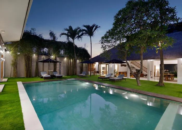Location, 9 Bedr Pool Villa, Close To Seminyak