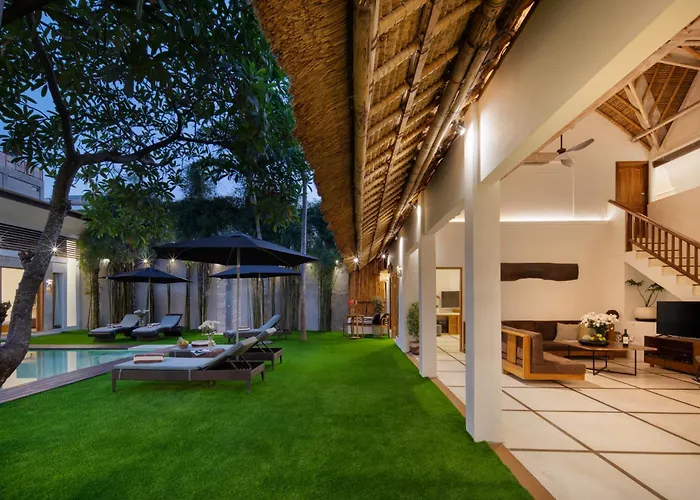 Location, 9 Bedr Pool Villa, Close To Villa