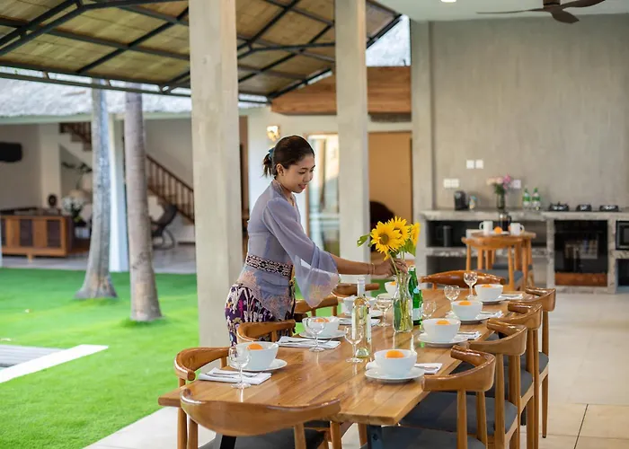Location, 9 Bedr Pool Villa, Close To * Seminyak