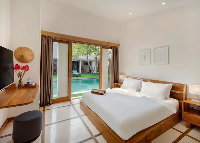 Location, 9 Bedr Pool Villa, Close To Seminyak
