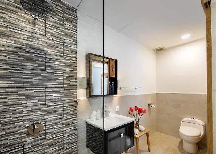 Location, 9 Bedr Pool Villa, Close To *
